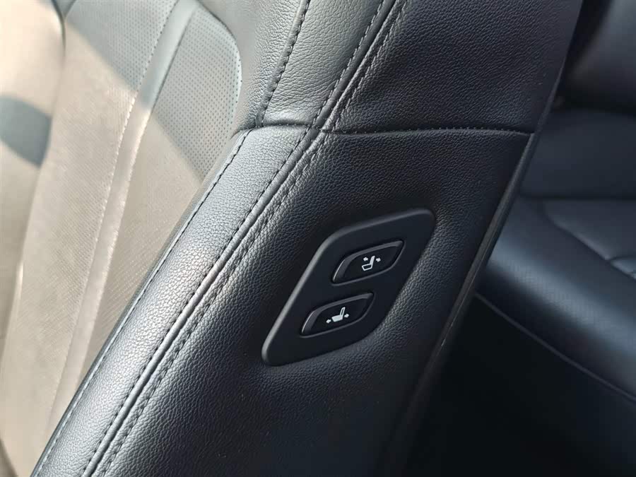 Kia K5 2021 car image #33