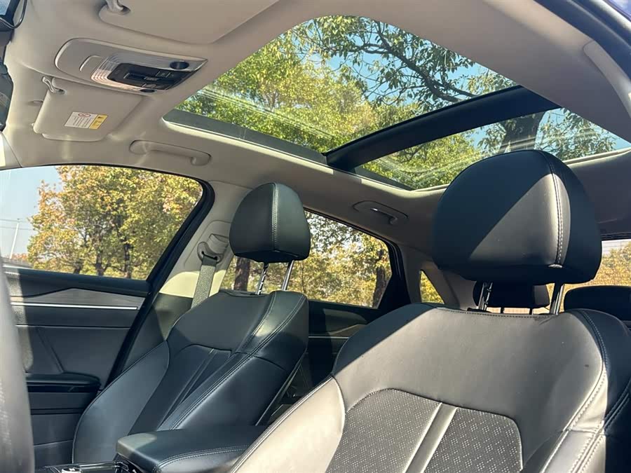 Kia K5 2020 imagem de carro #33