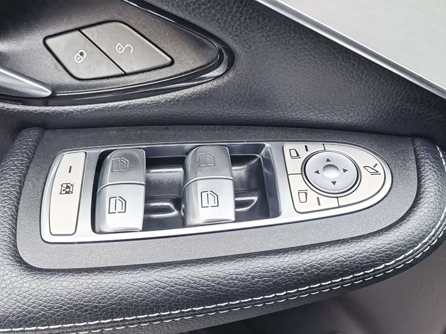 Mercedes-Benz GLC Coupe 2023 #33 Mercedes-Benz GLC Coupe 2023 car image #33