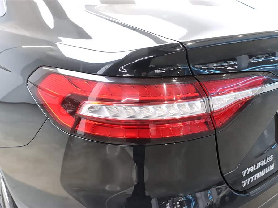 Ford Taurus 2020 car image #33