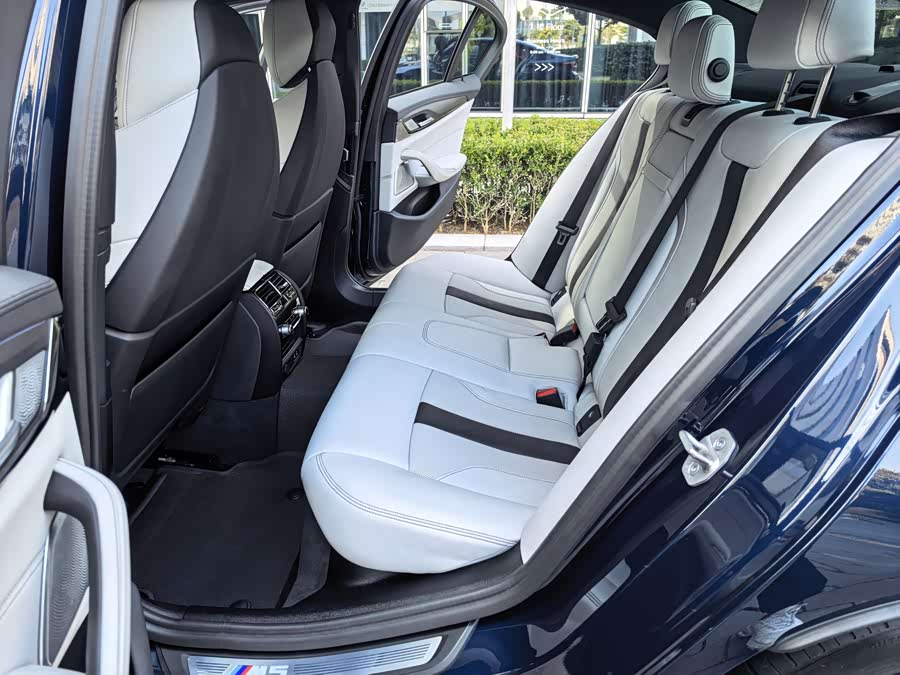 BMW M5 2023 #33 BMW M5 2023 car image #33