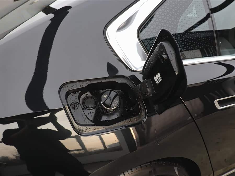 BMW 7 Series 2024 car image #33