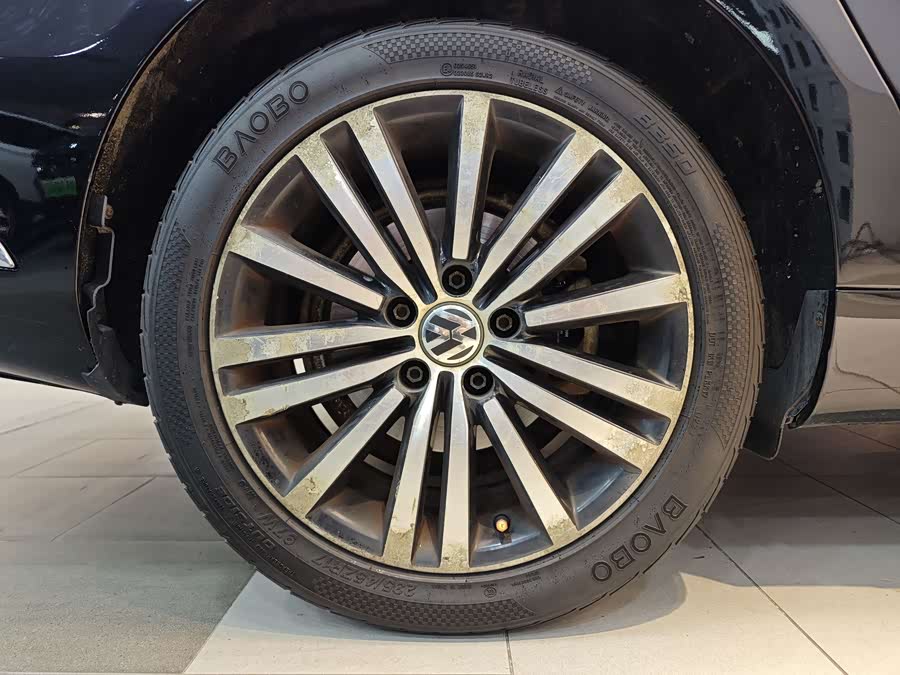 Volkswagen Magotan 2013 immagine di auto #33