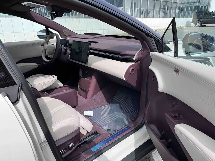 极氪 极氪X 2024 汽车图片 #33