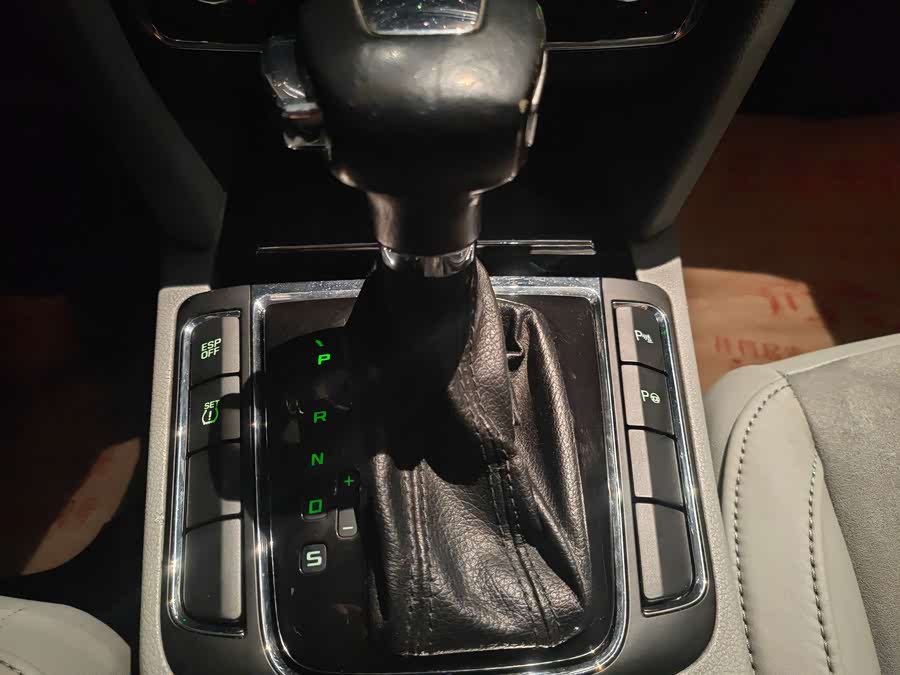 Skoda Superb 2010 car image #33