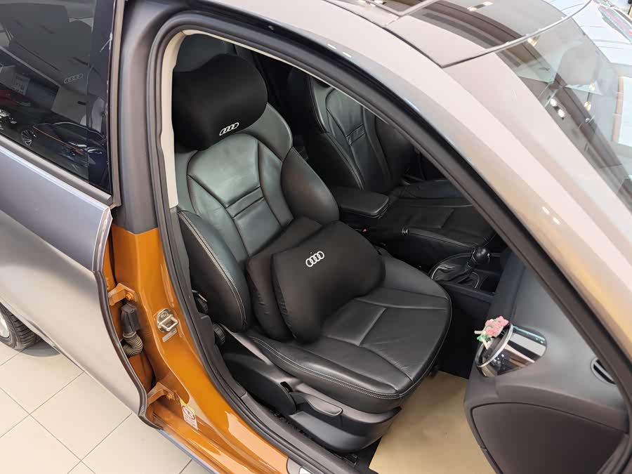 Audi A1 2013 car image #33