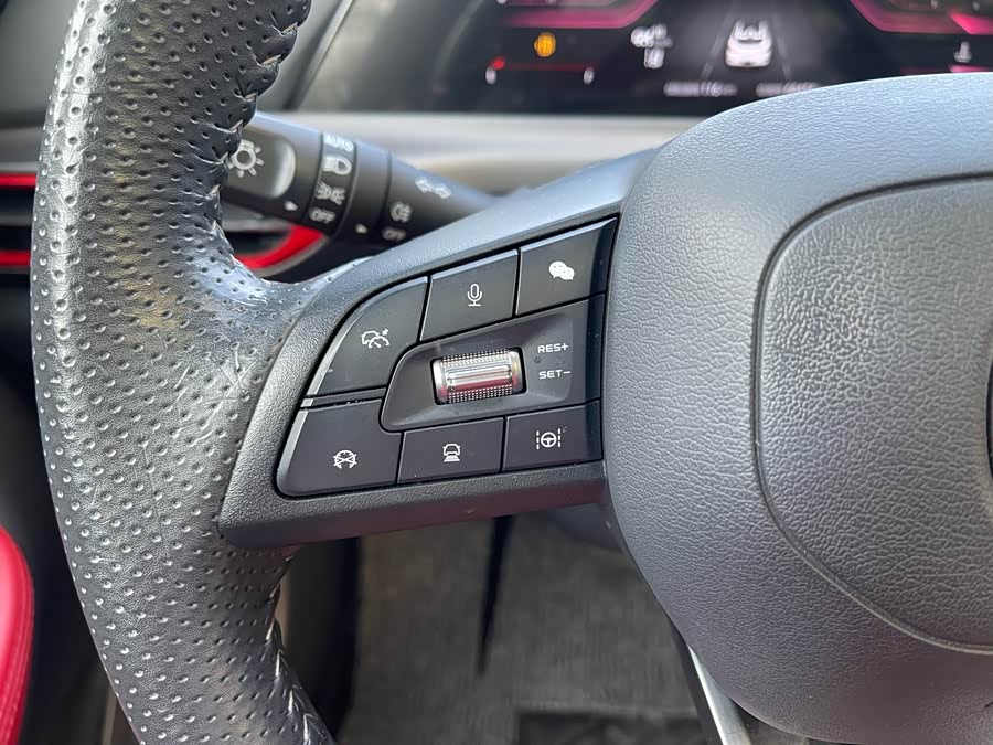 Changan UNI-T 2020 car image #33