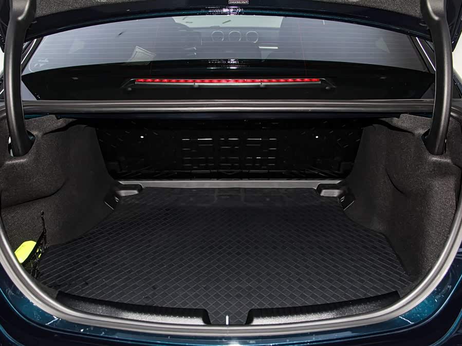 Mercedes-Benz C Class 2025 car image #33