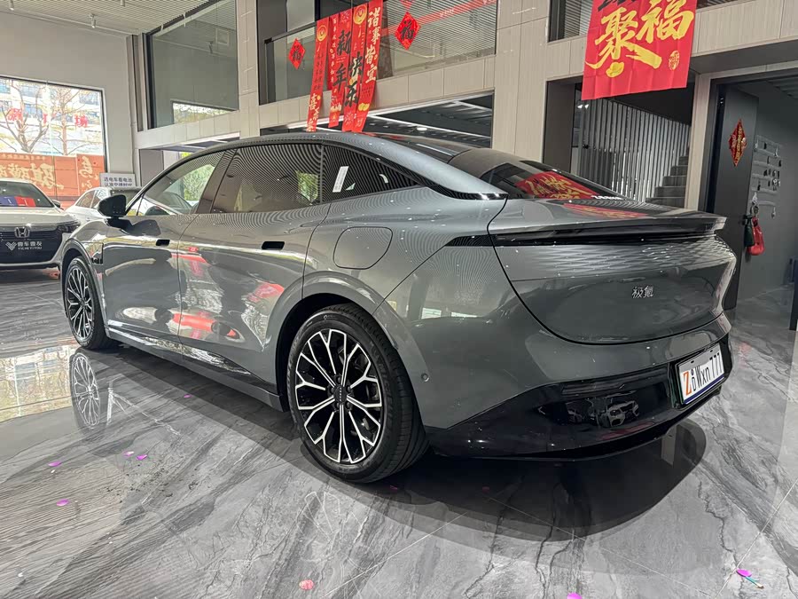 极氪 极氪007 2024 汽车图片 #33