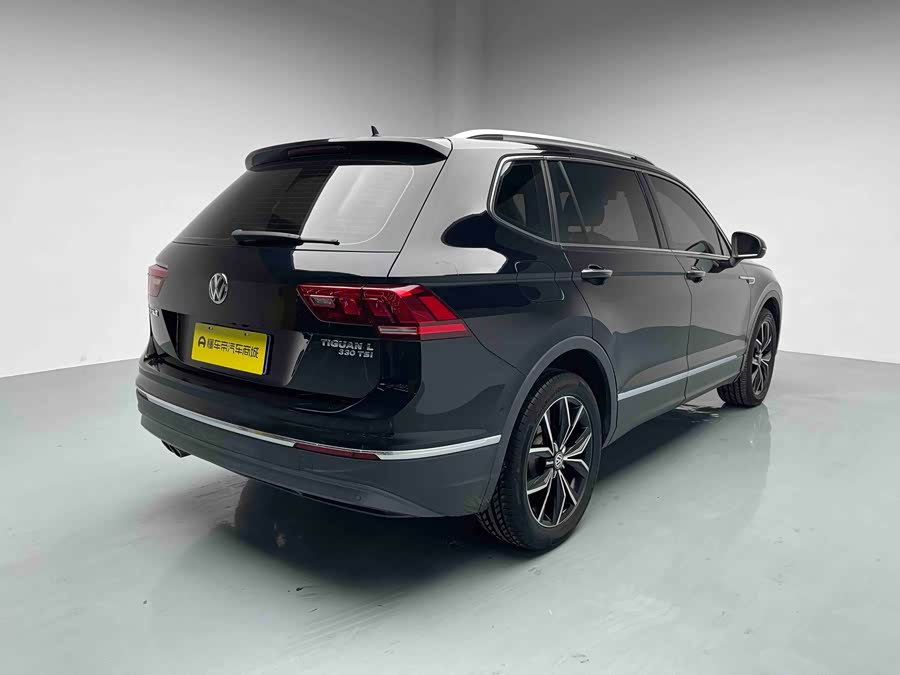 Volkswagen Tiguan L 2019 #33 Volkswagen Tiguan L 2019 car image #33