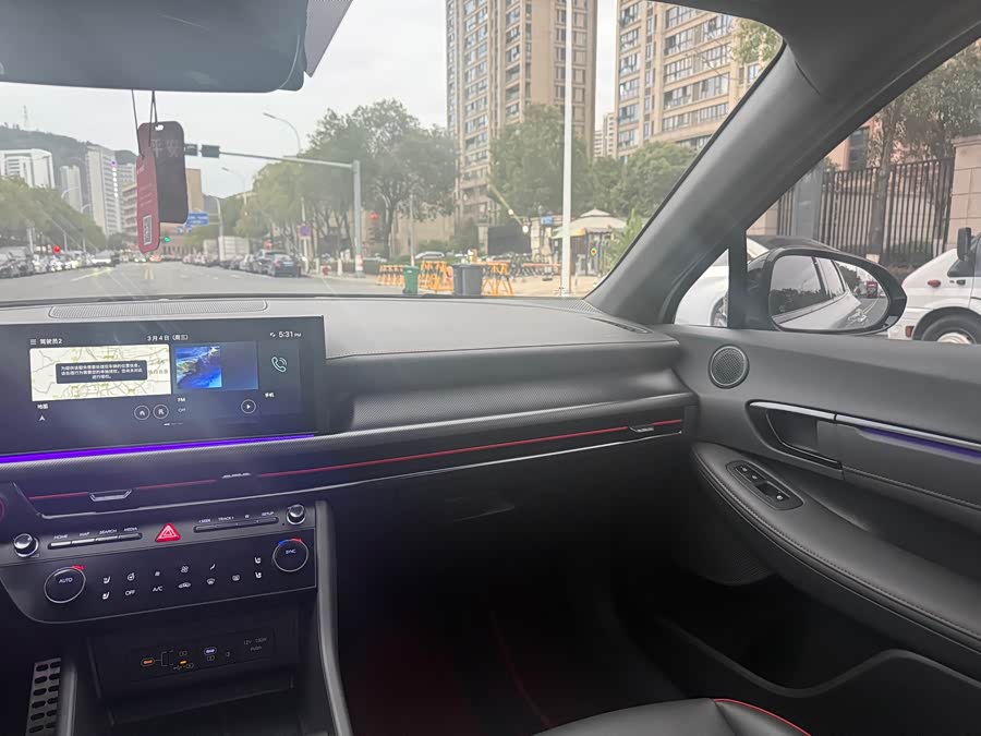 Hyundai Sonata 2024 immagine di auto #33