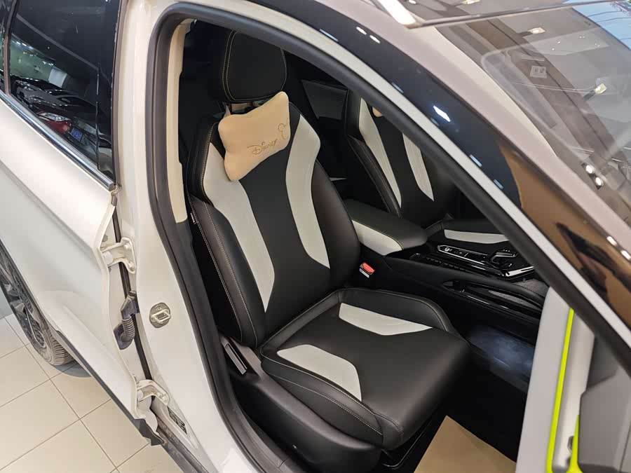 GEELY Coolray 2022 #33 GEELY Coolray 2022 car image #33