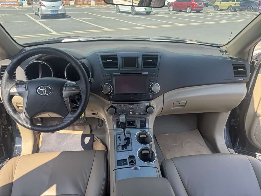 丰田 汉兰达 2010 汽车图片 #33