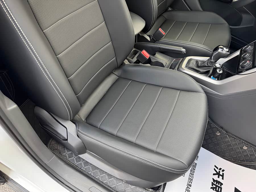 Volkswagen T-Cross 2021 #33 Volkswagen T-Cross 2021 car image #33