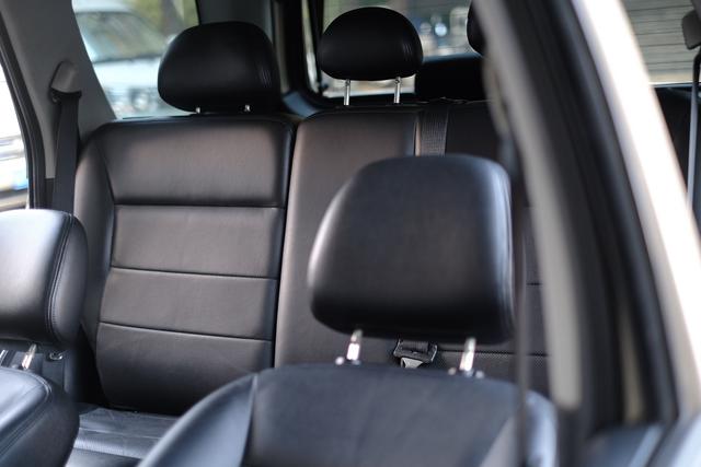 Ford Escape (Imported) 2007 #33 Ford Escape (Imported) 2007 car image #33