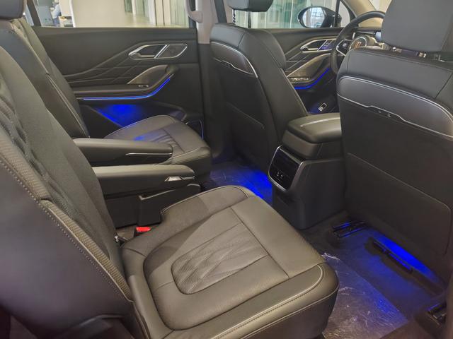 HongQi HS7 PHEV 2024 #33 HongQi HS7 PHEV 2024 car image #33