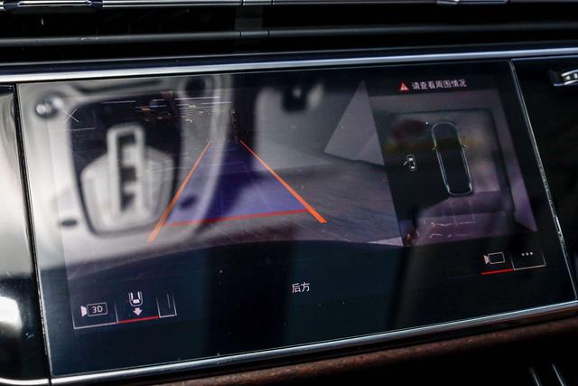 Audi Q7 2021 car image #33