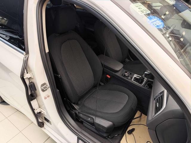 BMW 1 Series 2018 car image #33