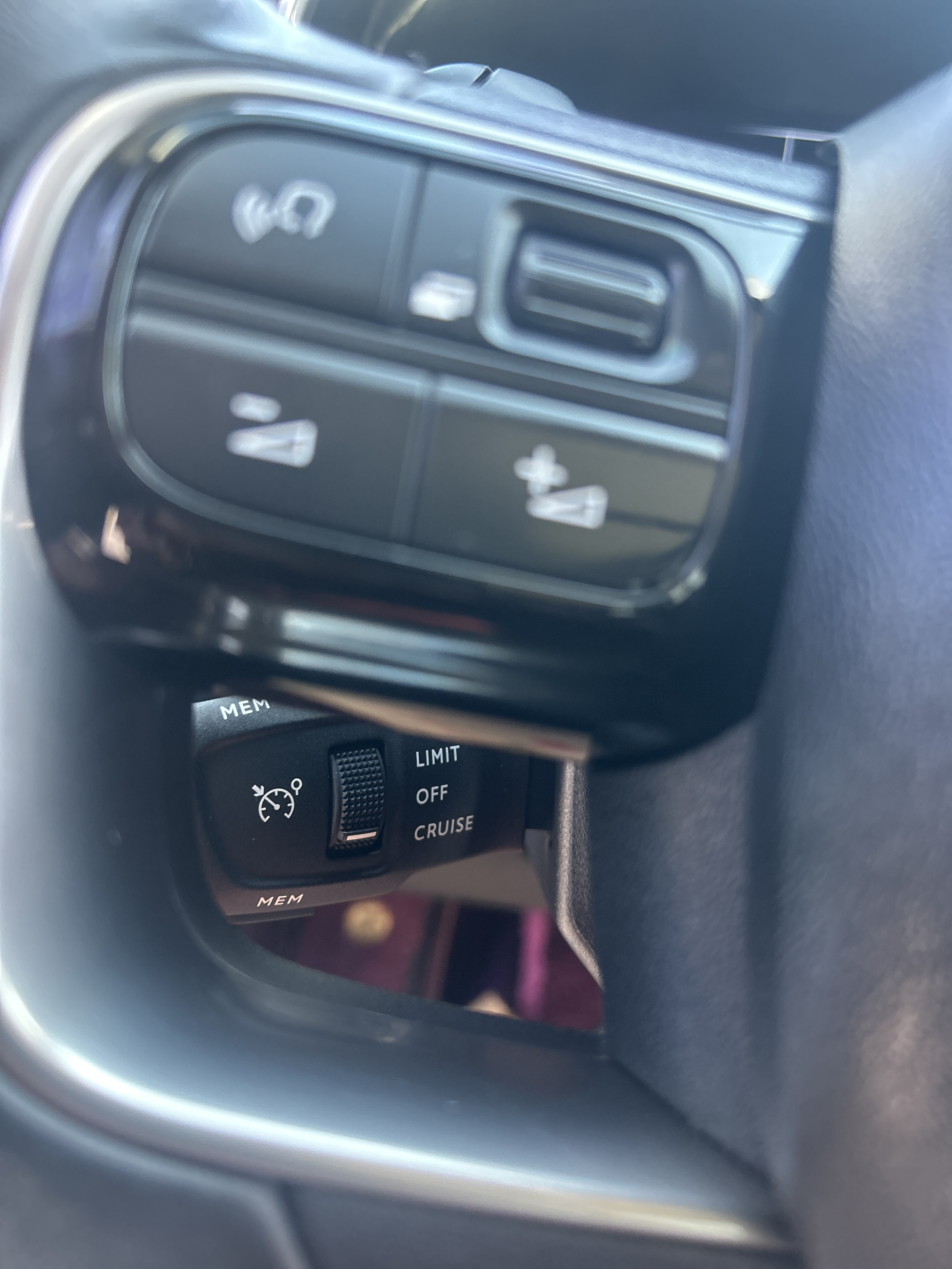 Citroen C5 AIRCROSS 2018 immagine di auto #33