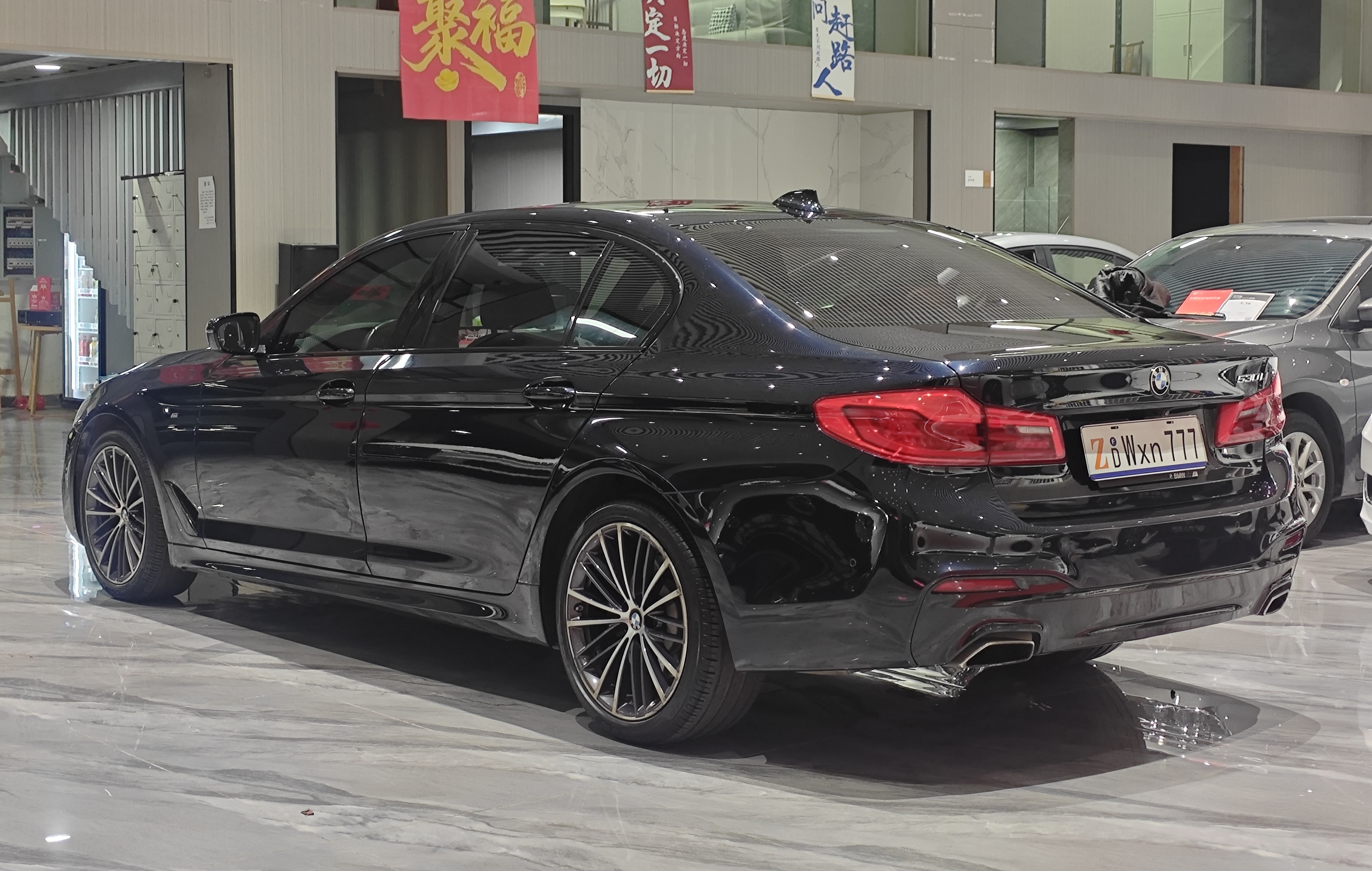BMW 5 Series 2019 #33 BMW 5 Series 2019 car image #33