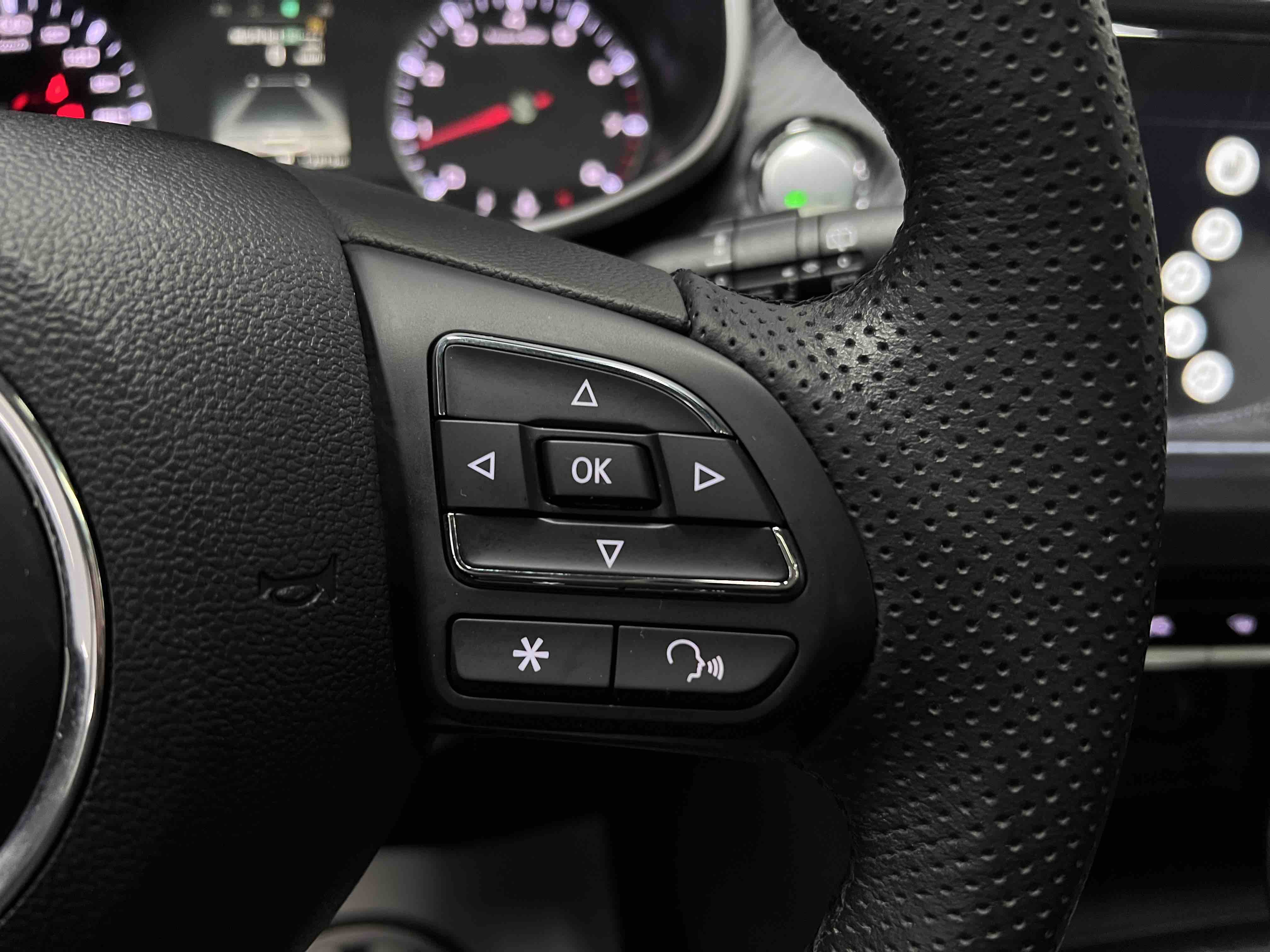 MG ZS 2022 car image #33