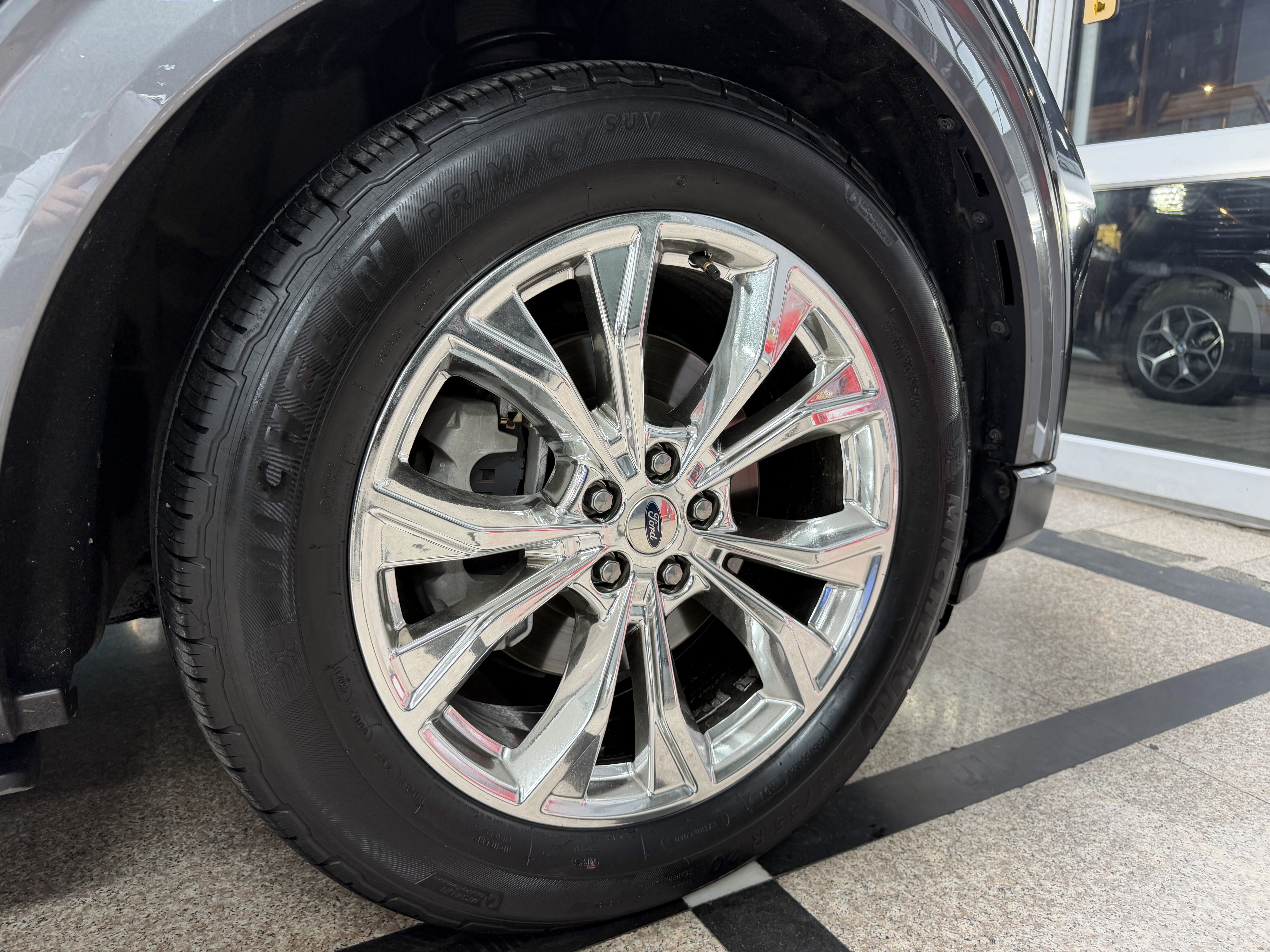 Ford Explorer 2022 car image #33