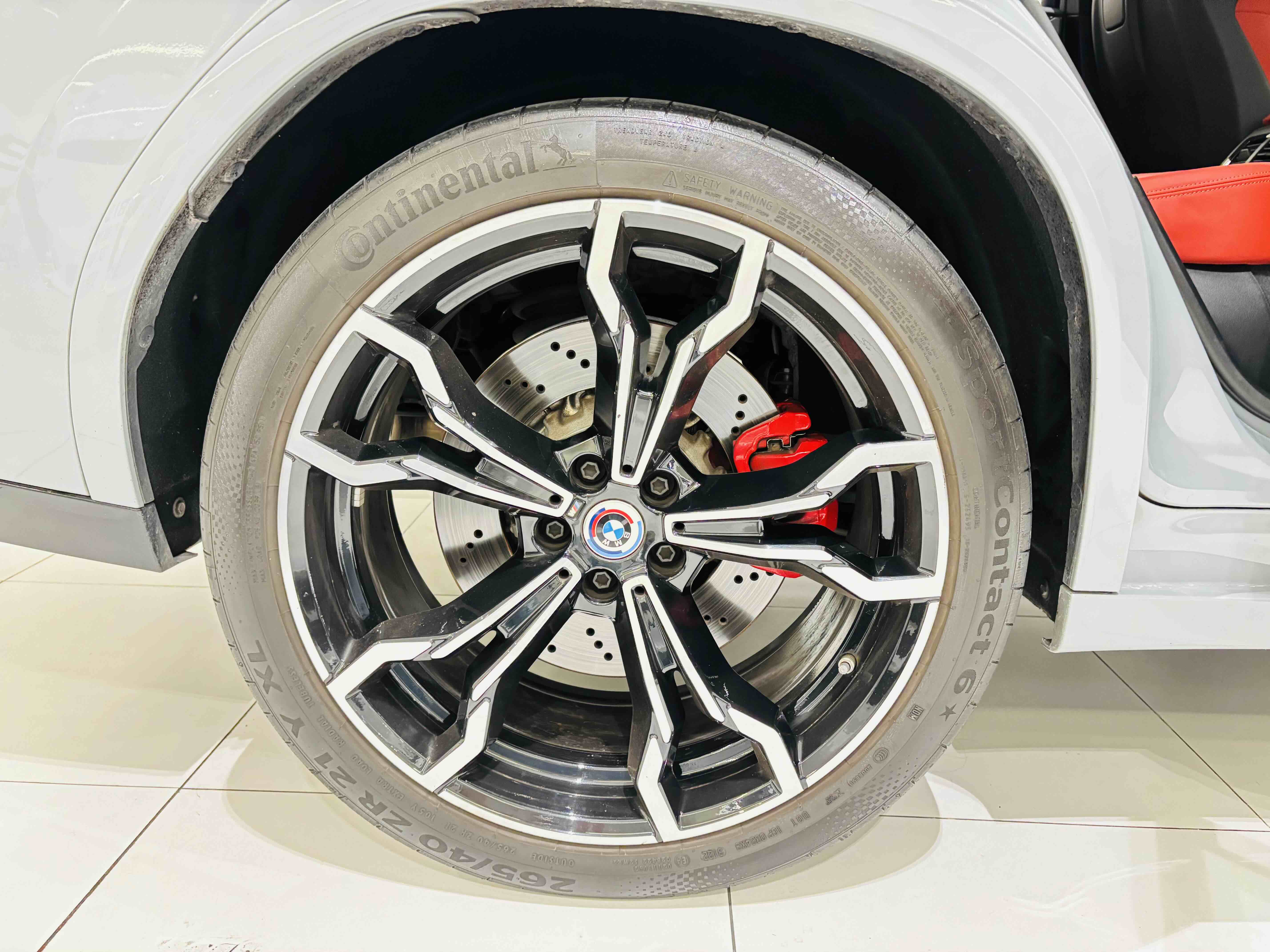 BMW X4 M 2022 car image #33