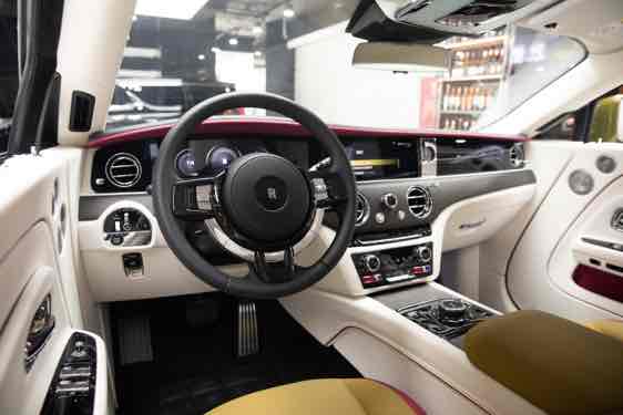 Rolls-Royce Spectre 2025 immagine di auto #33