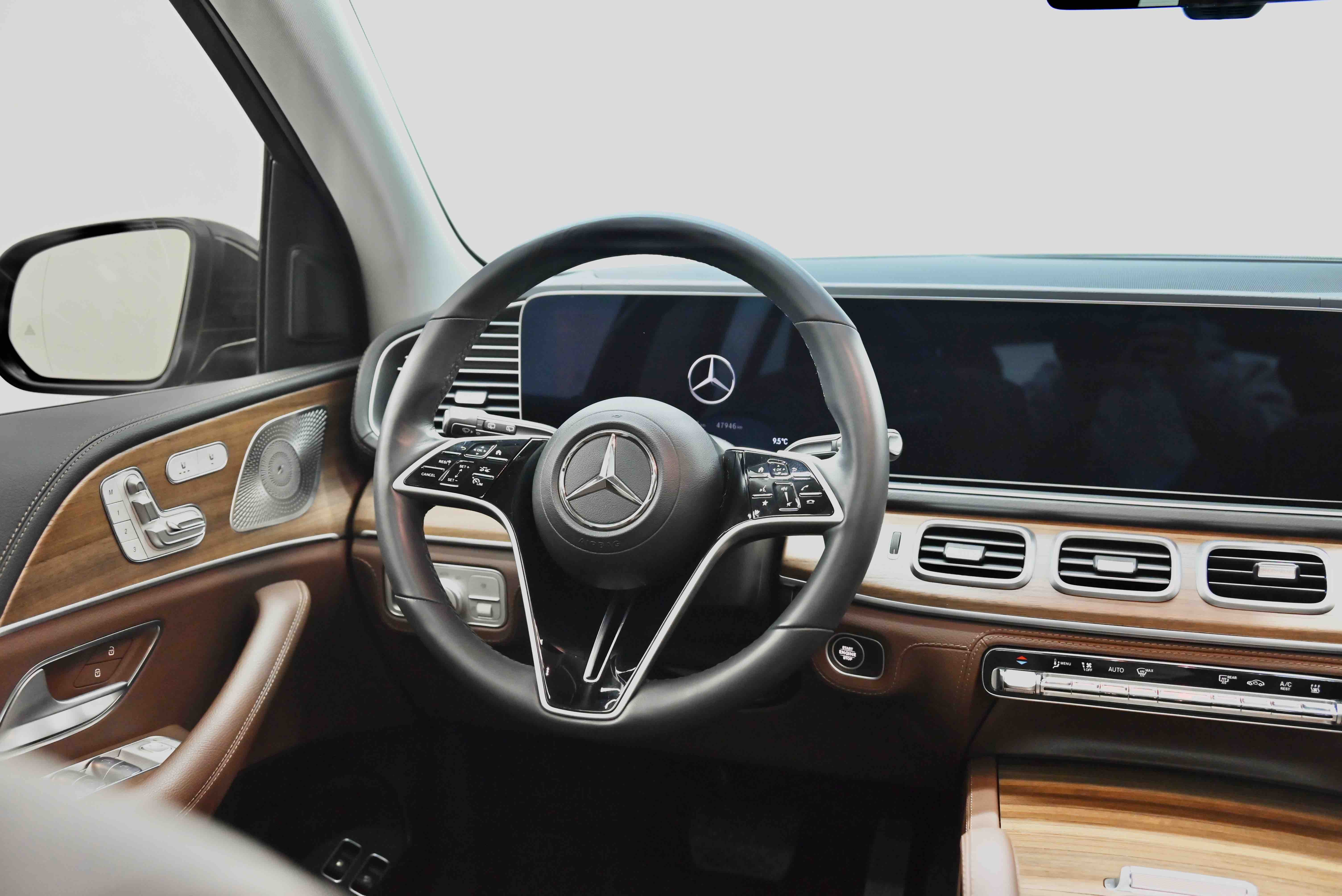 Mercedes-Benz GLE Class New Energy 2023 car image #33