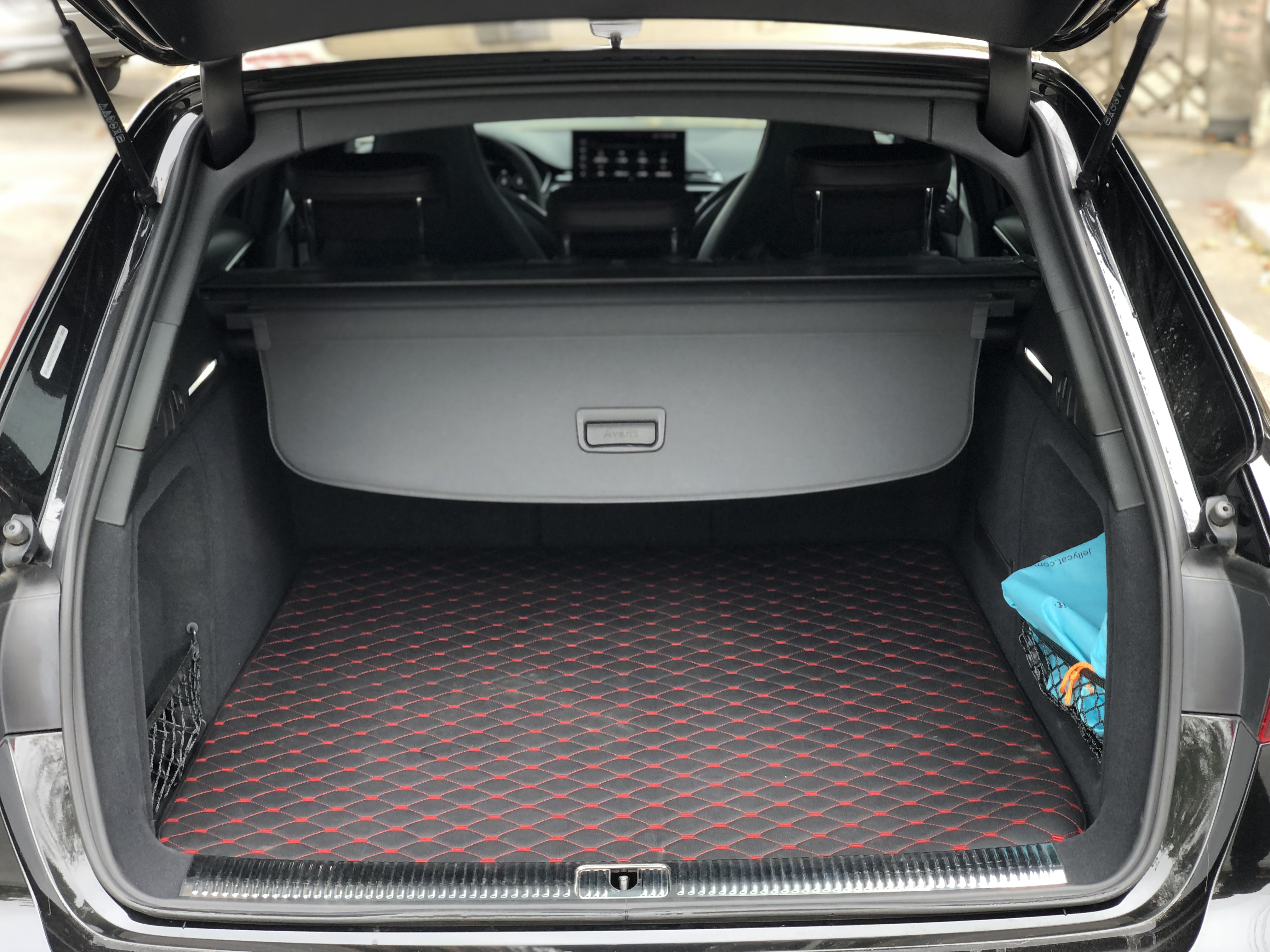 Audi RS 4 2023 immagine di auto #33