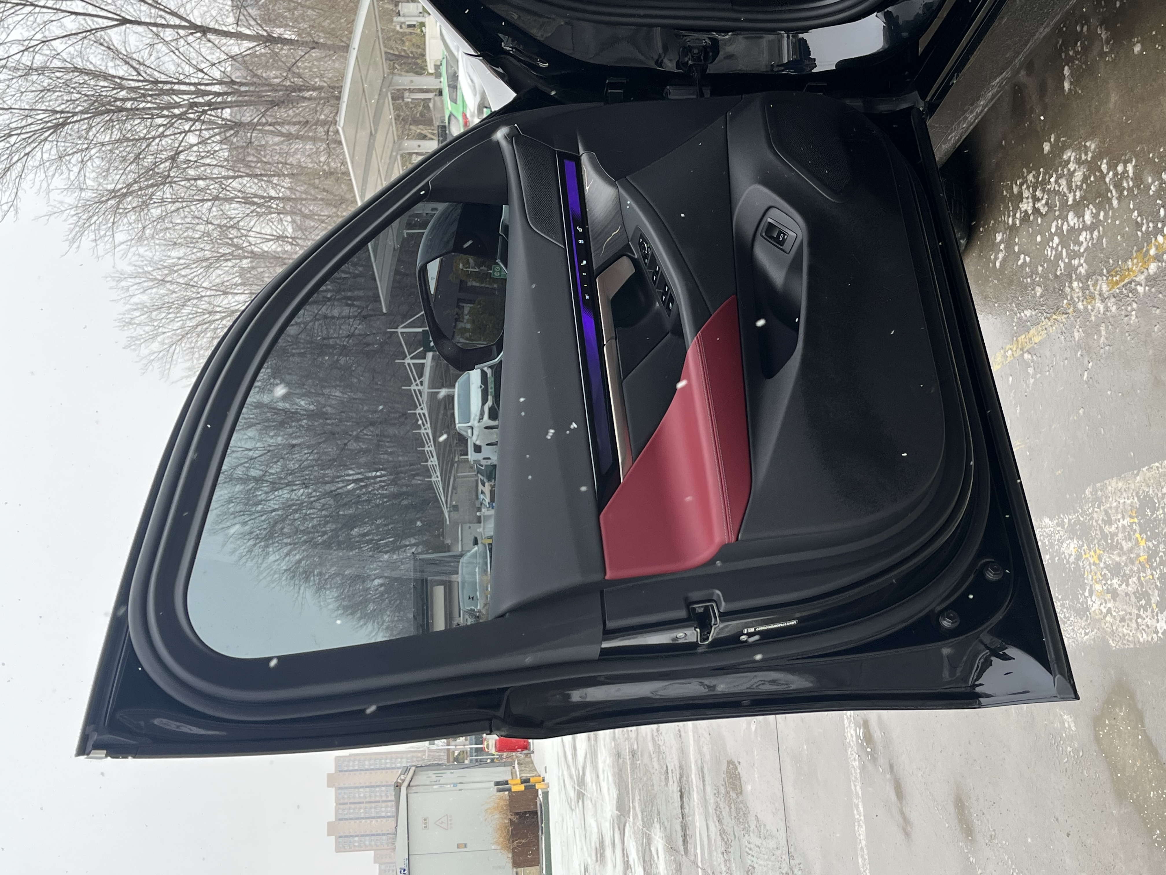 BMW i5 2024 car image #33
