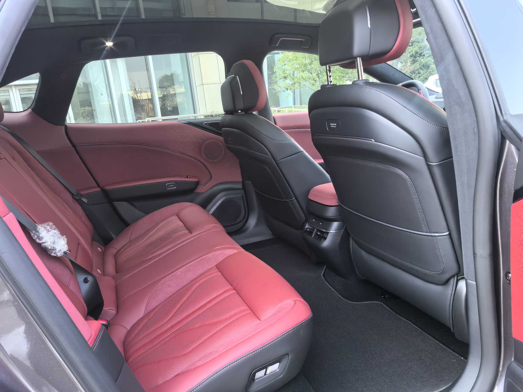 极氪 极氪007GT 2026 汽车图片 #33