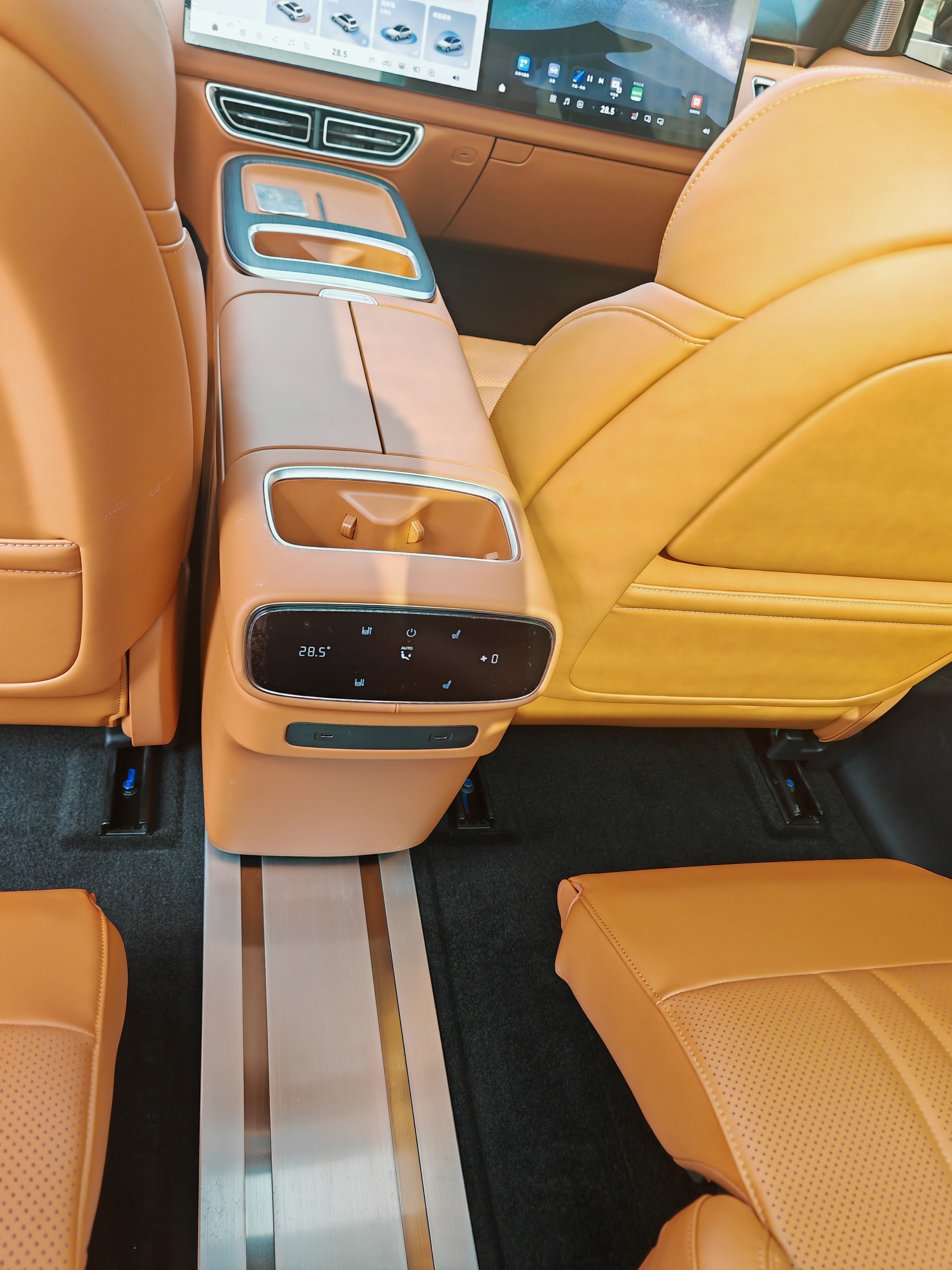 Deepal S09 2025 car image #33