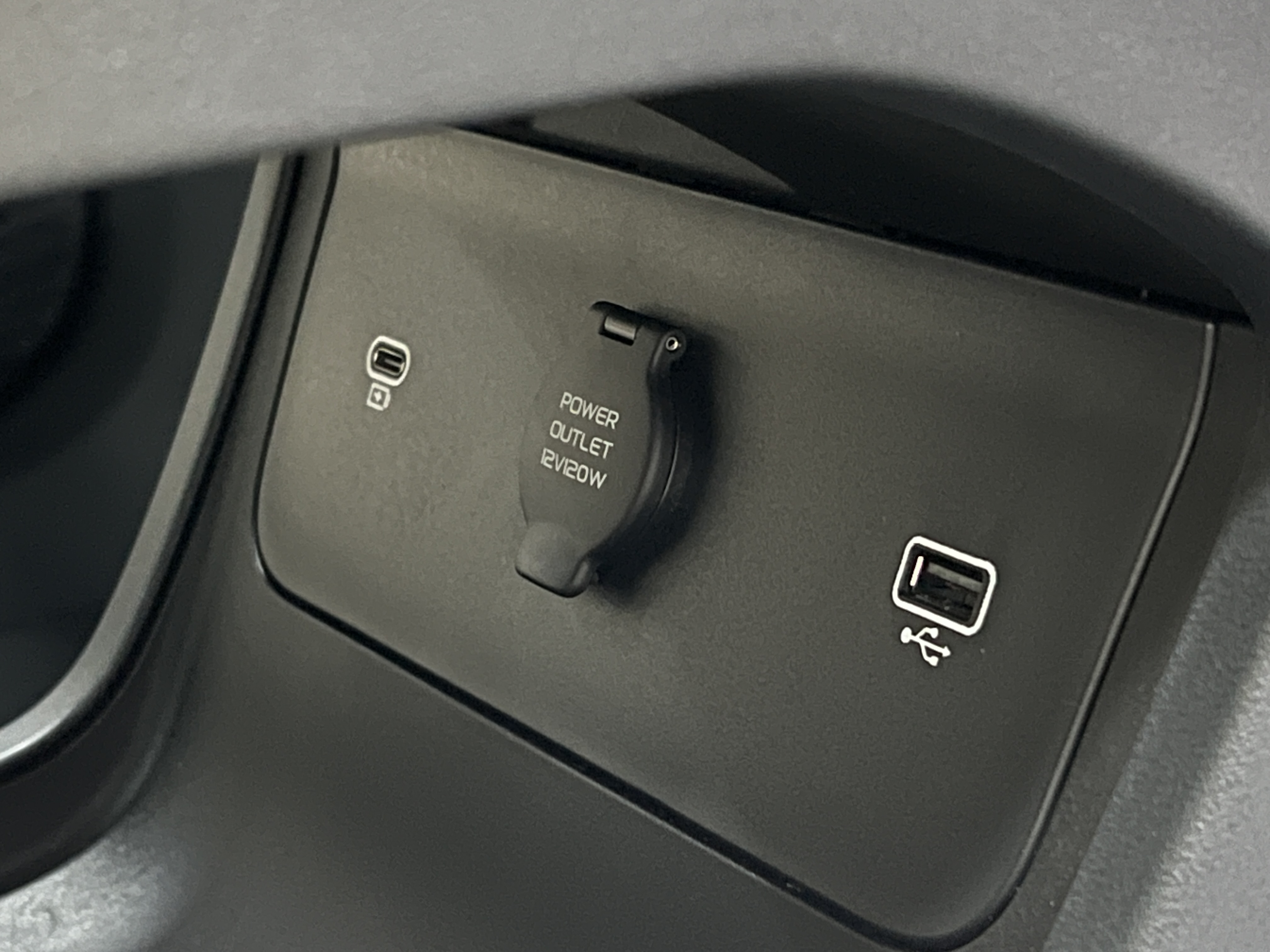 GEELY Monjaro 2025 car image #33