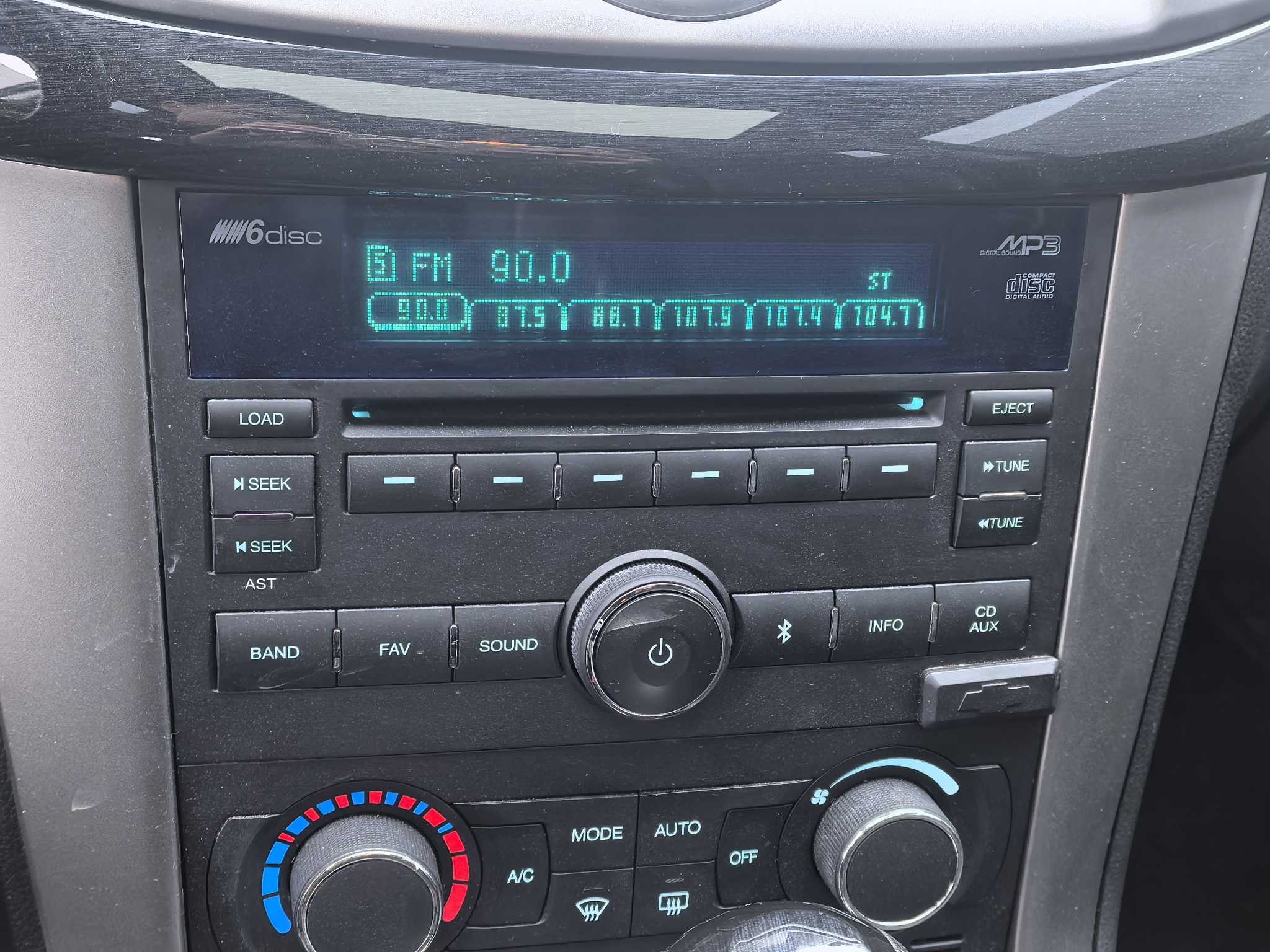 Chevrolet Captiva 2012 image de voiture #33