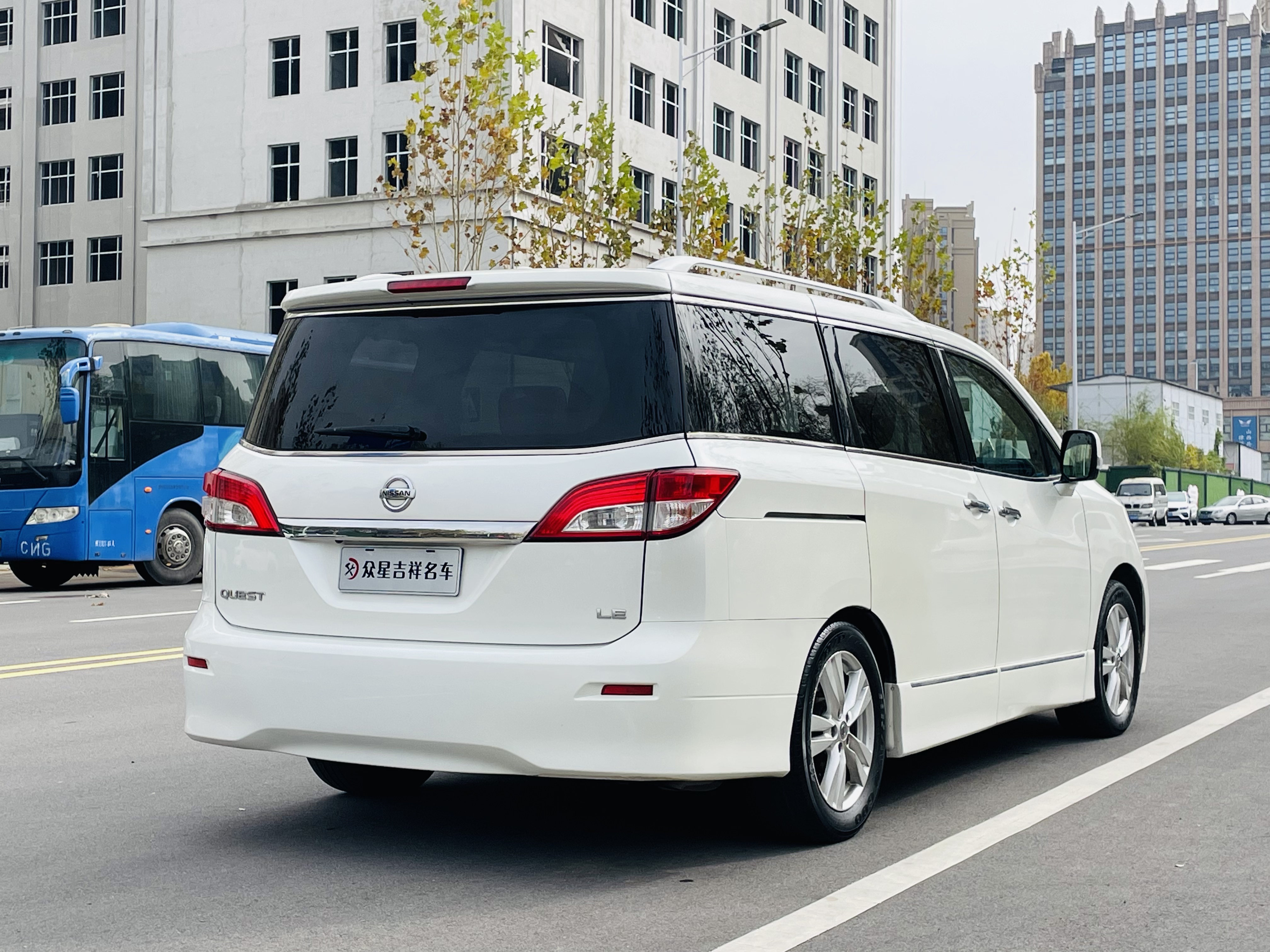 日产 贵士 2012 汽车图片 #33