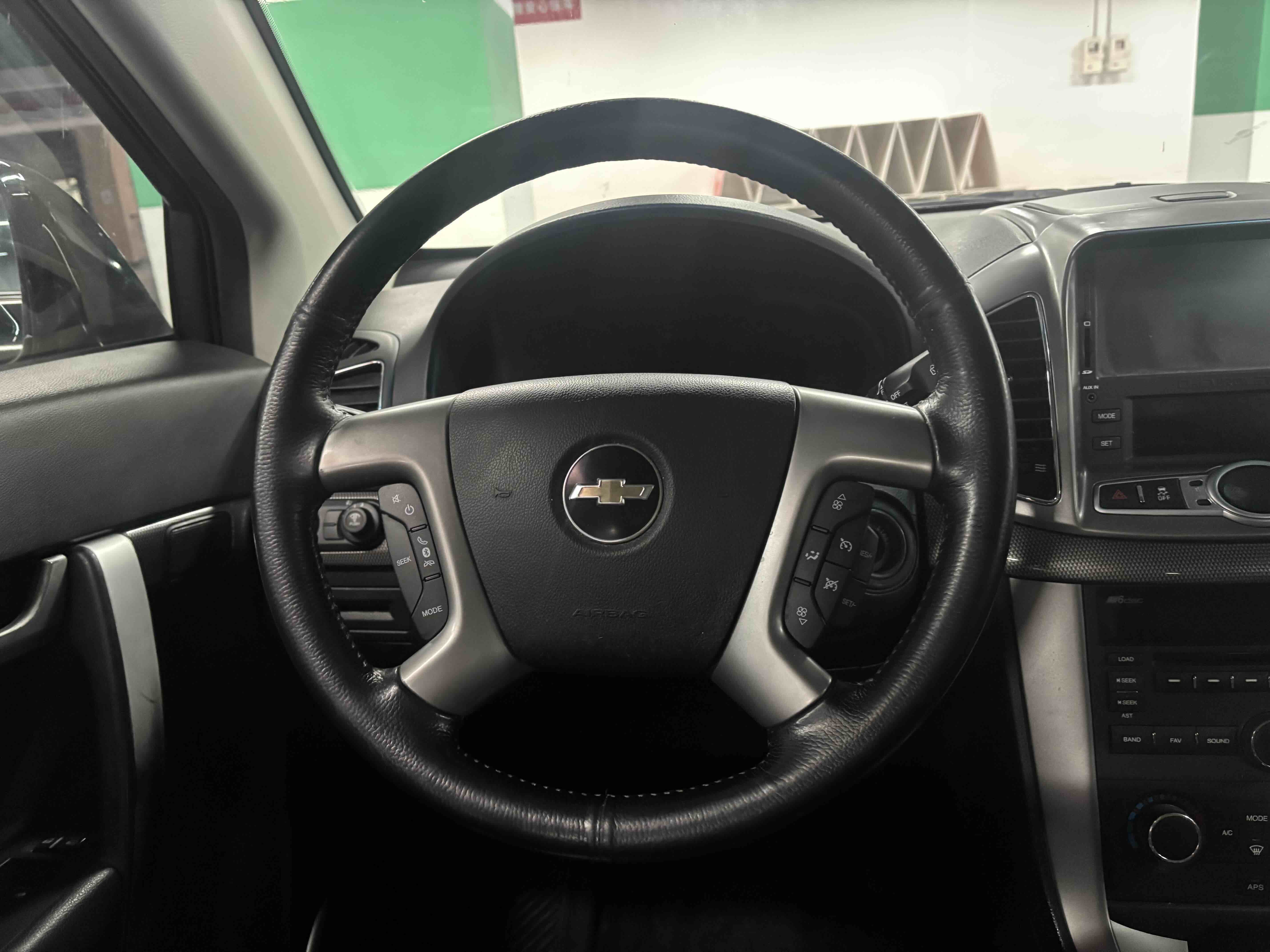 Chevrolet Captiva (Imported) 2012 car image #33