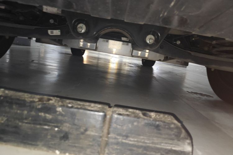 哪吒汽车 哪吒X 2023 汽车图片 #33