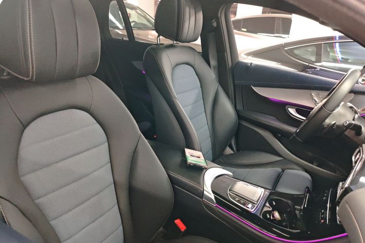 Mercedes-Benz EQC Class 2022 car image #33