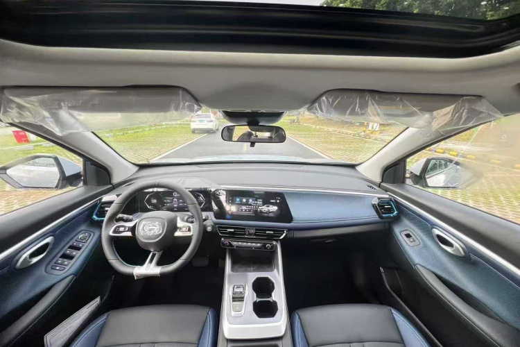 GAC Trumpchi GS3 2025 #33 GAC Trumpchi GS3 2025 car image #33
