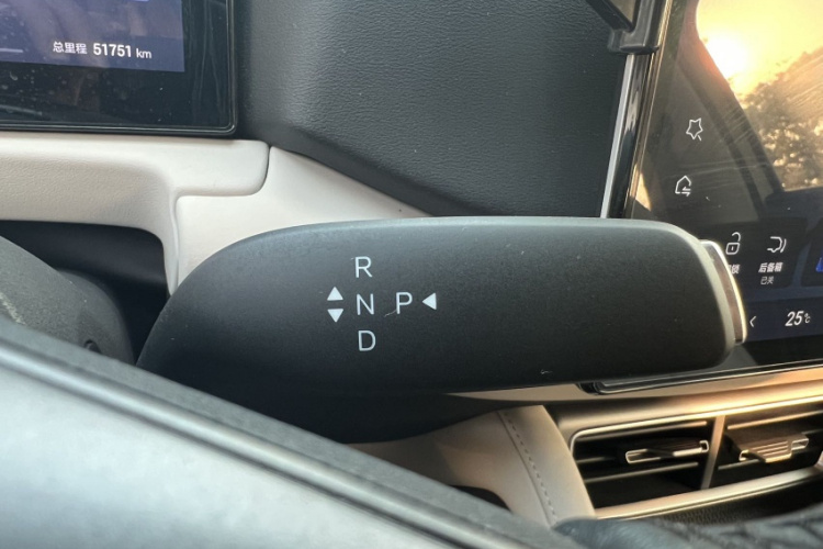 BYD YuanUP 2025 car image #33