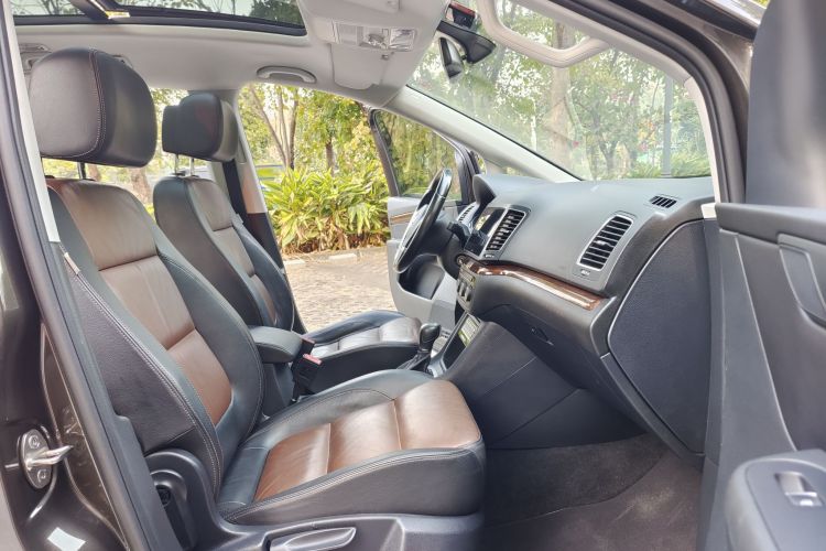 Volkswagen Sharan 2015 imagem de carro #33