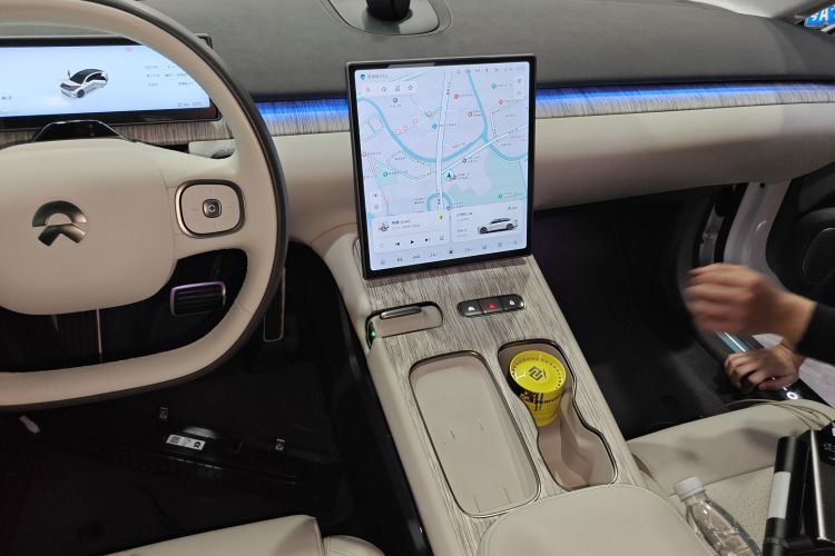 蔚来 蔚来ET7 2024 汽车图片 #33