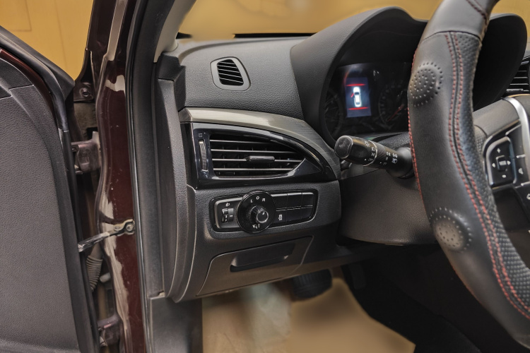 GAC Trumpchi GA6 2017 immagine di auto #33