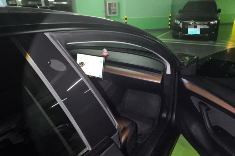 特斯拉 Model 3 2023 汽车图片 #33