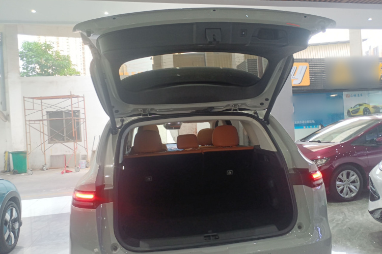 零跑汽车 零跑C10 2024 汽车图片 #33