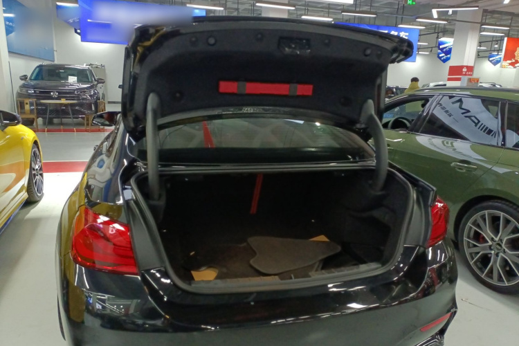 BMW M4 2019 image de voiture #33