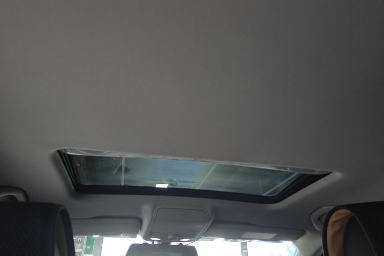 Volkswagen Passat 2018 car image #33