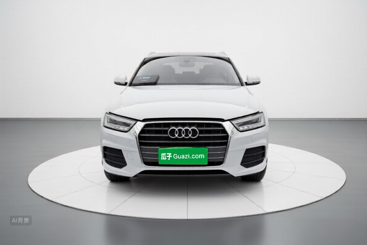 Audi Q3 2018 car image #3