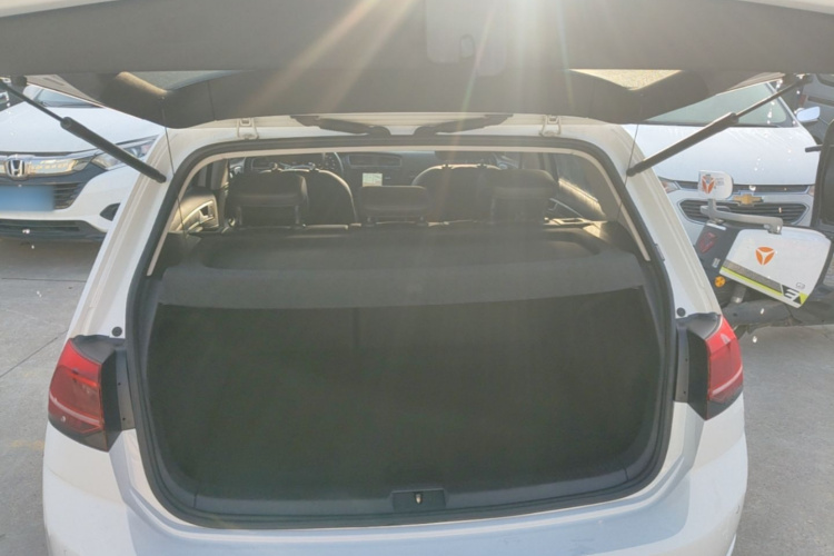 Volkswagen Golf 2019 #19 Volkswagen Golf 2019 car image #19